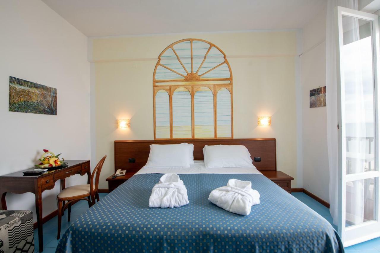 Double or Twin Room Balcony Sea View